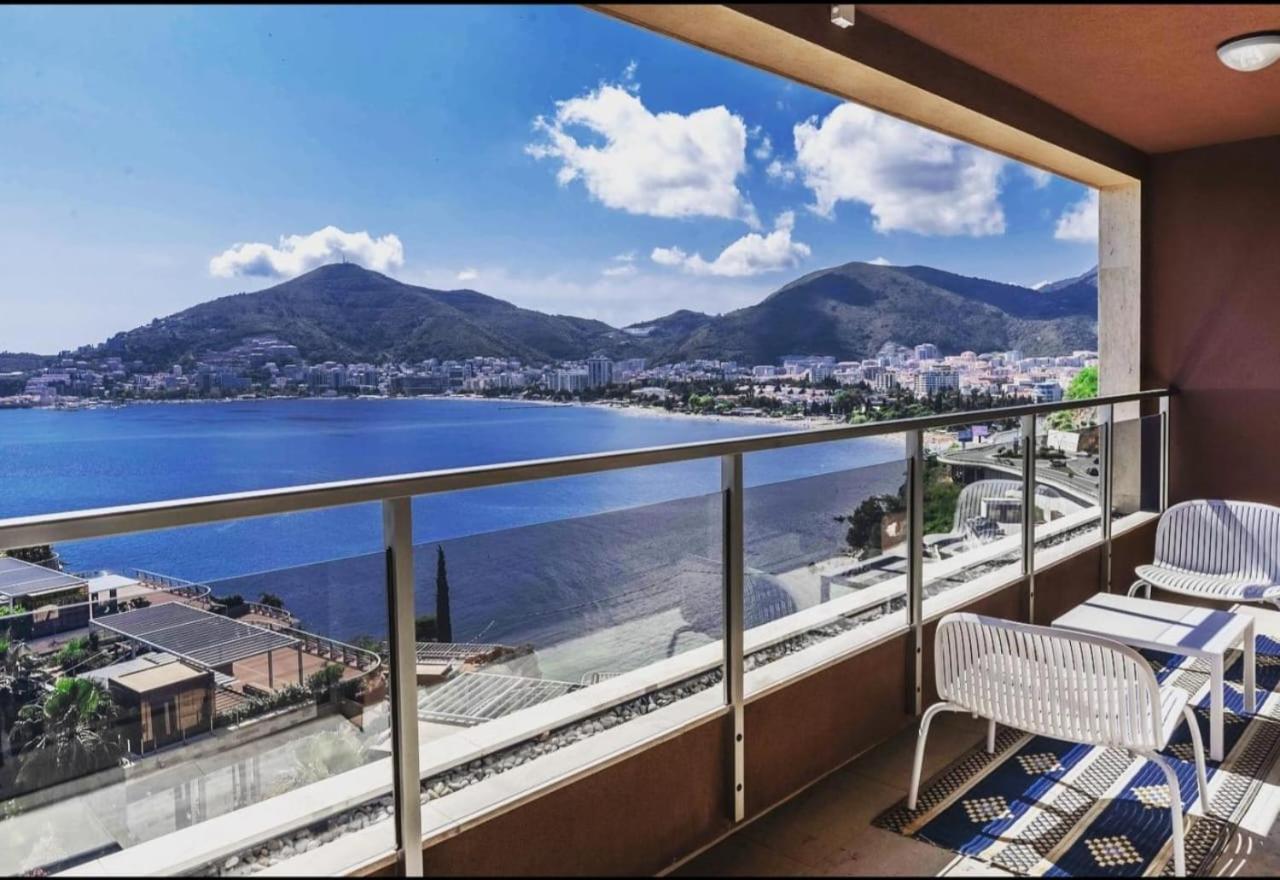Harmonia Apartment *